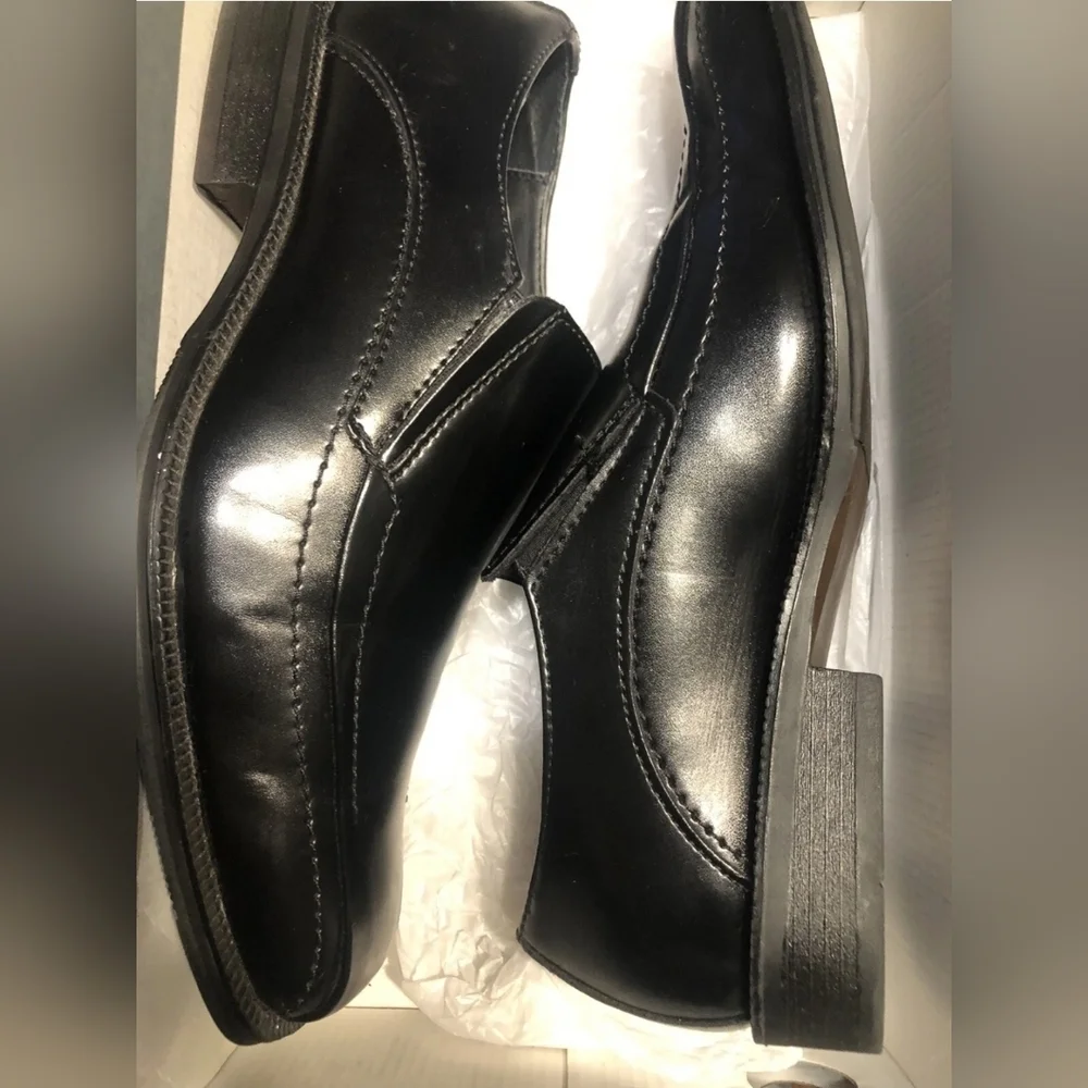 Via Europa Black Dress Shoes - Size 10 Very Good‎ Condition.